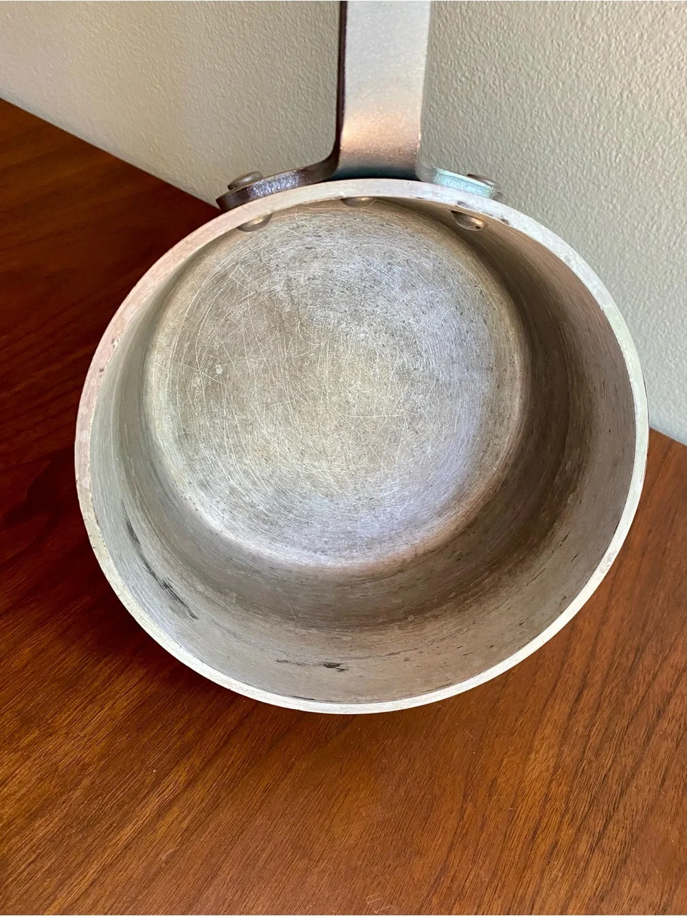 Vintage Wear-Ever 2 1/2 qt. Saucepan 4107